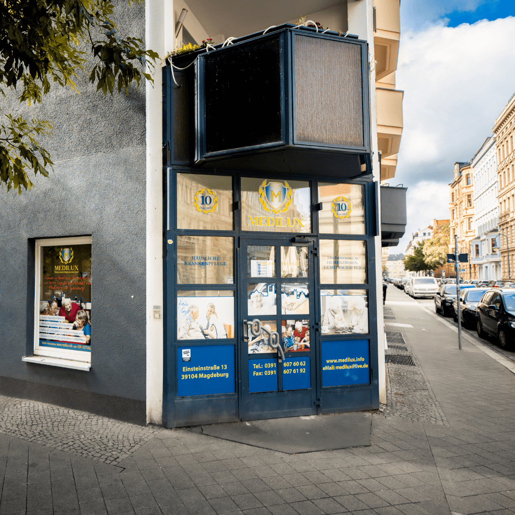 Bild der Tagespflege von außen in der Einsteinstraße in Magdeburg